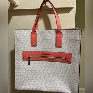 Michael Kors, pink/white/silver, purse. 14x14.